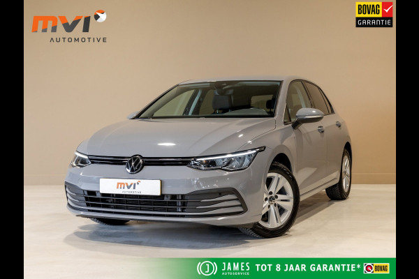 Volkswagen Golf 1.0 TSI Life / 110pk / Adaptieve cruise control / Apple CarPlay / Getint glas /