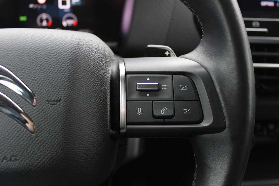 Citroën C4 1.2 Puretech Shine / Camera / Head-up / Keyless / Leder / 18'' / Navigatie / DAB / Dodehoek / ACC / Virtual Cockpit