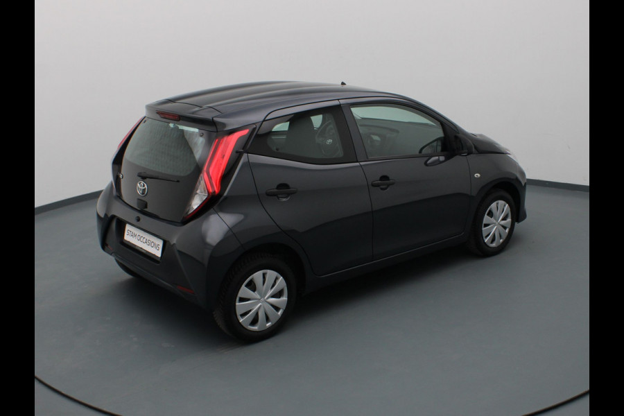 Toyota Aygo 1.0 VVT-i x-fun Airco | Cruise control