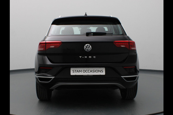 Volkswagen T-Roc TSI Style Business 115pk Adapt. Cruise | Carplay | Navi | Parkeersens. v+a