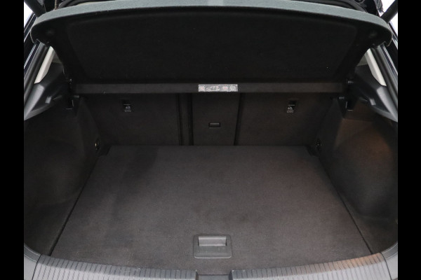 Volkswagen T-Roc TSI Style Business 115pk Adapt. Cruise | Carplay | Navi | Parkeersens. v+a