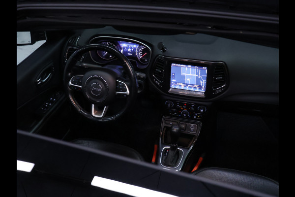 Jeep Compass 1.3T S [SCHUIFKANTELDAK, STOELVERWARMING, STUURVERWARMING, ACHTERUITRIJCAMERA, PARKEERSENSOREN V+A, CRUISE CONTROL, ELEKTRISCHE STOELEN, NIEUWSTAAT]