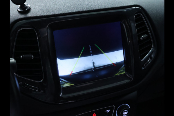 Jeep Compass 1.3T S [SCHUIFKANTELDAK, STOELVERWARMING, STUURVERWARMING, ACHTERUITRIJCAMERA, PARKEERSENSOREN V+A, CRUISE CONTROL, ELEKTRISCHE STOELEN, NIEUWSTAAT]