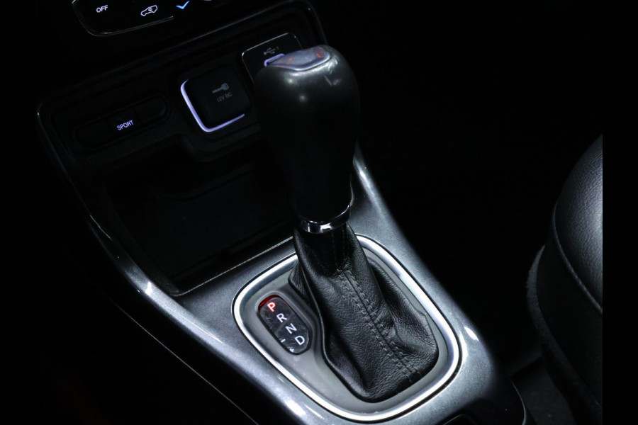 Jeep Compass 1.3T S [SCHUIFKANTELDAK, STOELVERWARMING, STUURVERWARMING, ACHTERUITRIJCAMERA, PARKEERSENSOREN V+A, CRUISE CONTROL, ELEKTRISCHE STOELEN, NIEUWSTAAT]