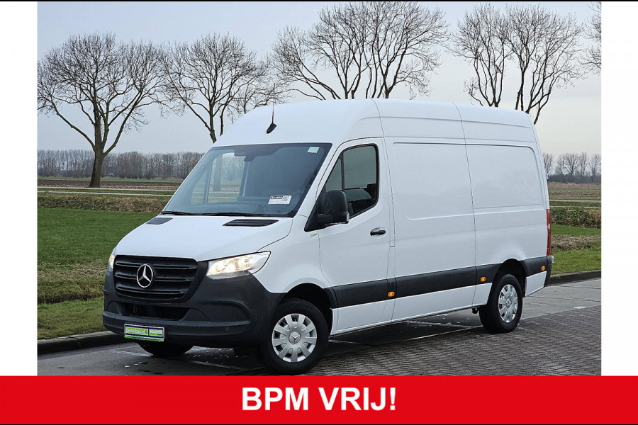 Mercedes-Benz Sprinter 317 L2H2 RWD 170pk Mbux Camera Leer Airco Euro6