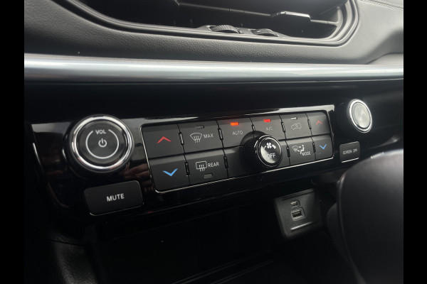 Jeep Compass 1.5T e-Hybrid Limited | Panorama-dak | 360 Camera | Stoel/stuurwielverwarming