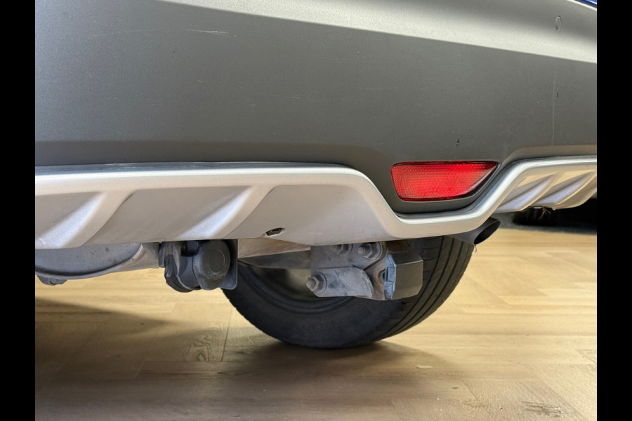 Toyota C-HR 1.2 Bi-Tone NAVI CAMERA TREKHAAK CLIMATE CRUISE CONTROL JBL SOUND