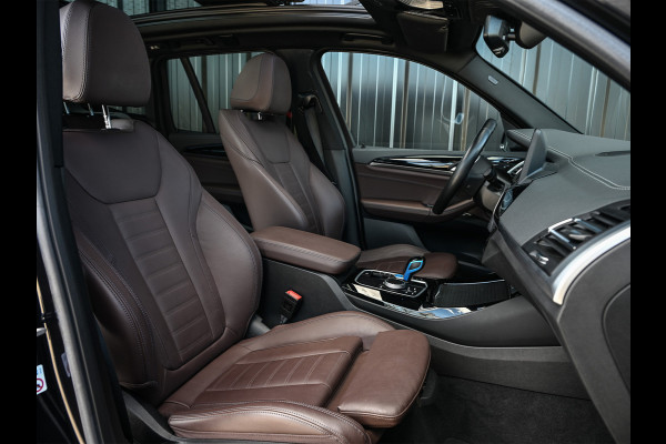 BMW iX3 High Executive 80 kWh M-Sport | Soh 100% | Facelift | Panoramadak | Comfort access | Trekhaak | Shadow-line | Sport seats | Active cruise | 360 camera | Head-up | Harman/Kardon