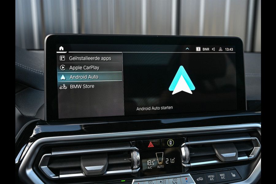 BMW iX3 High Executive 80 kWh M-Sport | Soh 100% | Facelift | Panoramadak | Comfort access | Trekhaak | Shadow-line | Sport seats | Active cruise | 360 camera | Head-up | Harman/Kardon