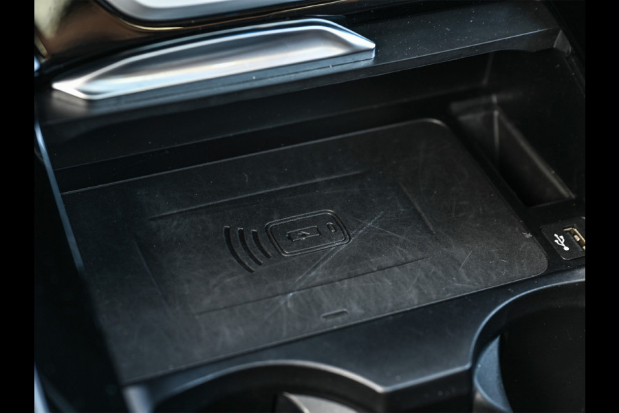 BMW iX3 High Executive 80 kWh M-Sport | Soh 100% | Facelift | Panoramadak | Comfort access | Trekhaak | Shadow-line | Sport seats | Active cruise | 360 camera | Head-up | Harman/Kardon