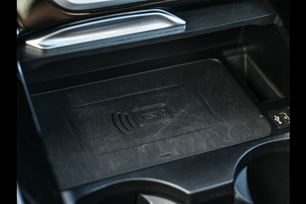 BMW iX3 High Executive 80 kWh M-Sport | Soh 100% | Facelift | Panoramadak | Comfort access | Trekhaak | Shadow-line | Sport seats | Active cruise | 360 camera | Head-up | Harman/Kardon