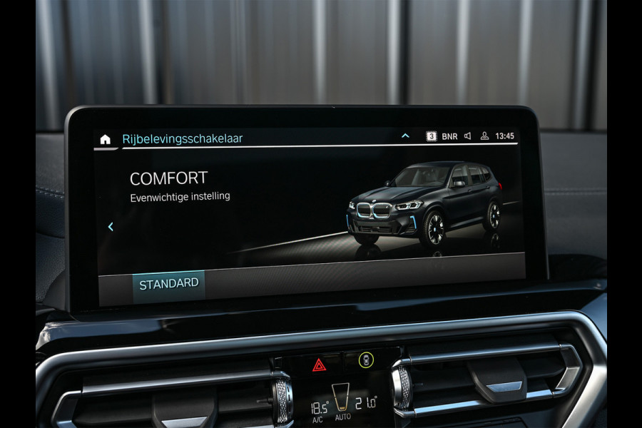 BMW iX3 High Executive 80 kWh M-Sport | Soh 100% | Facelift | Panoramadak | Comfort access | Trekhaak | Shadow-line | Sport seats | Active cruise | 360 camera | Head-up | Harman/Kardon