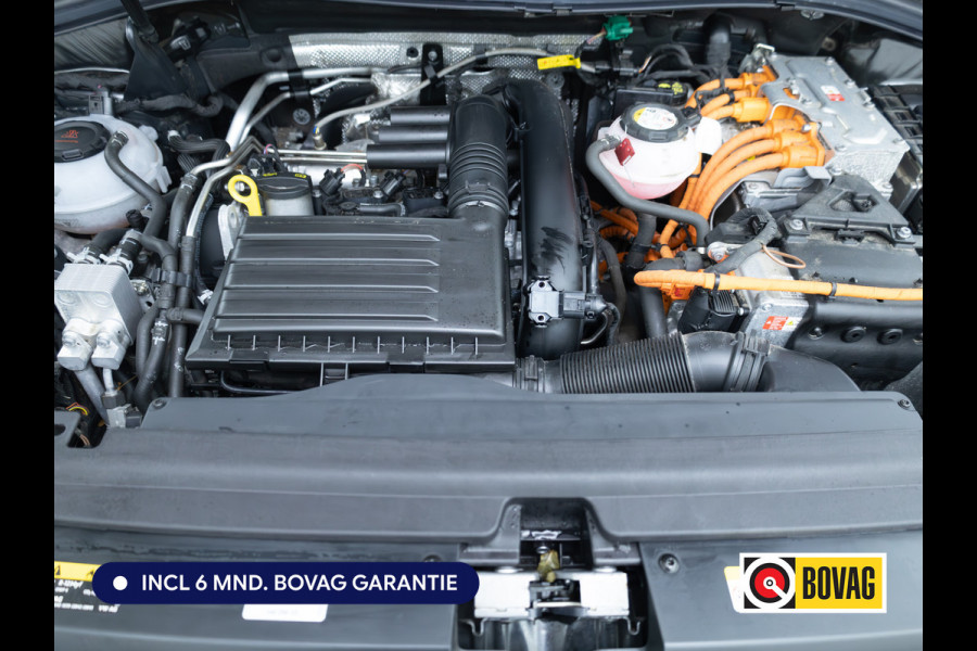 Volkswagen Tiguan 1.4 TSI eHybrid Active | Elec. Panodak | IQ Light | Elc. achterklep | Stoel- & Stuurverwarming | Adaptieve cruise, Camera, Automatisch inparkeren, All season banden