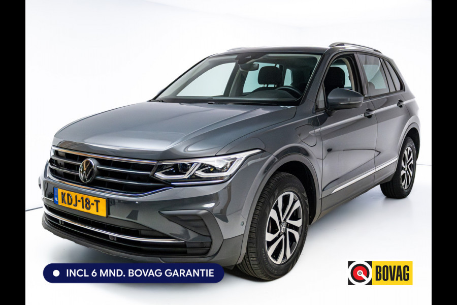 Volkswagen Tiguan 1.4 TSI eHybrid Active | Elec. Panodak | IQ Light | Elc. achterklep | Stoel- & Stuurverwarming | Adaptieve cruise, Camera, Automatisch inparkeren, All season banden