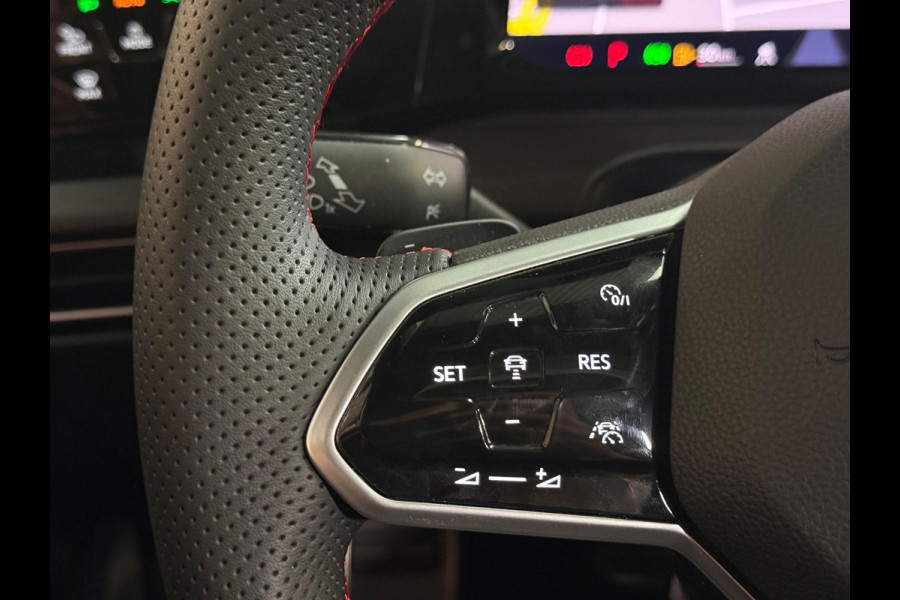 Volkswagen Golf 2.0 TSI GTI CLUBSPORT | Pano | Stoel/Stuurverwarming | IQ Light | Camera | Harman Kardon