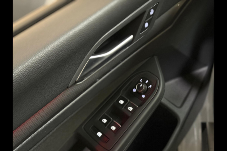 Volkswagen Golf 2.0 TSI GTI CLUBSPORT | Pano | Stoel/Stuurverwarming | IQ Light | Camera | Harman Kardon