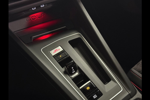 Volkswagen Golf 2.0 TSI GTI CLUBSPORT | Pano | Stoel/Stuurverwarming | IQ Light | Camera | Harman Kardon