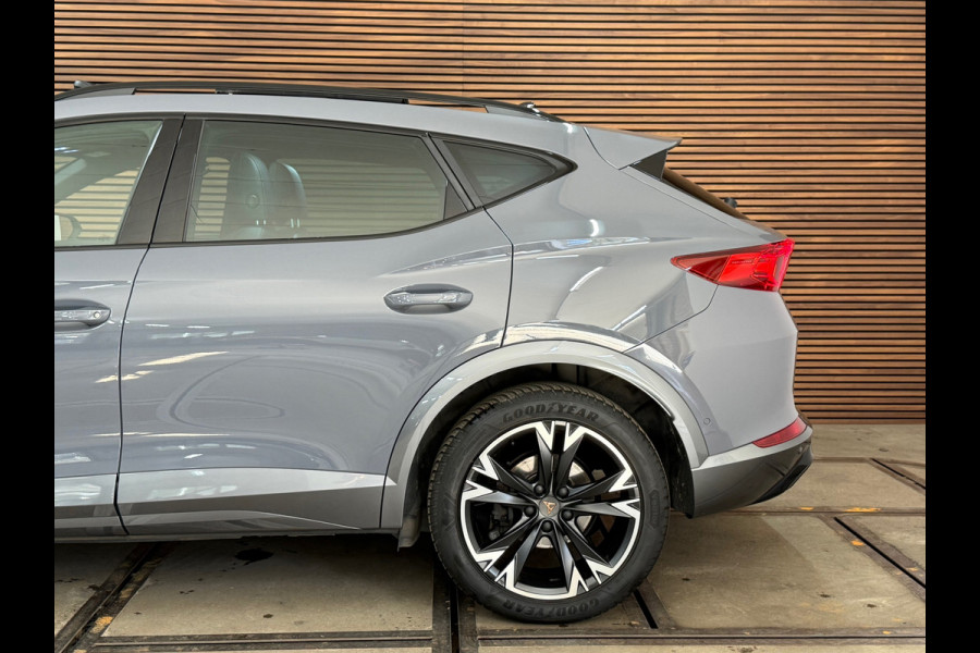 CUPRA Formentor 1.5 TSI Business Exclusive Paint | Pano | Winterpakket | Cruise adapt | 18 Inch 4seas | Matrix Led | Virtual |