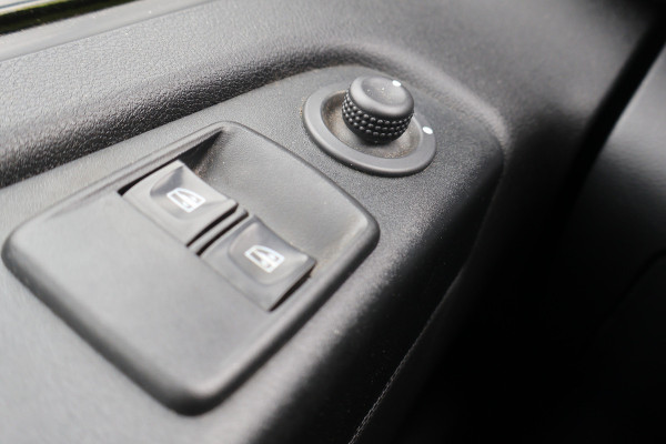 Renault Trafic 2.0 dCi 145pk L1 H1 Automaat