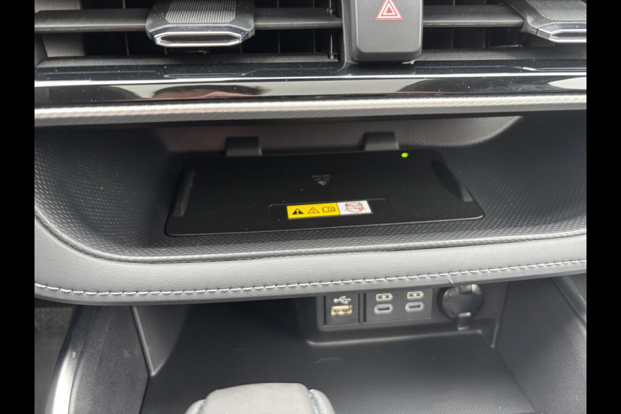 Toyota highlander 2.5 AWD Hybrid Premium | 7p |  Panoramadak | 360 graden camera | Platinum Pearl White | Adaptieve cruisecontrol | JBL audio | Head up Display | Stoelverwarming | Achterbank verwarmd