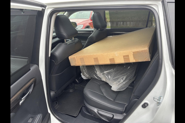 Toyota highlander 2.5 AWD Hybrid Premium | 7p |  Panoramadak | 360 graden camera | Platinum Pearl White | Adaptieve cruisecontrol | JBL audio | Head up Display | Stoelverwarming | Achterbank verwarmd