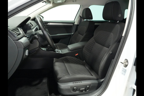 Škoda Superb Combi 1.4 TSI iV 204pk PHEV Business Edition Plus Trekhaak | Camera | Memory | Carplay | 18" | LED