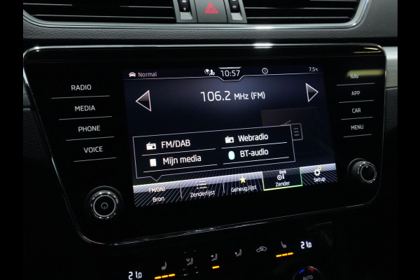 Škoda Superb Combi 1.4 TSI iV 204pk PHEV Business Edition Plus Trekhaak | Camera | Memory | Carplay | 18" | LED