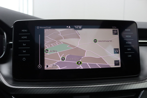 Škoda Kamiq 1.5 TSI 150PK Automaat Monte Carlo Pano-dak/Navigatie/Camera/Elektr.-klep