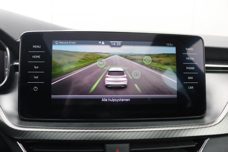 Škoda Kamiq 1.5 TSI 150PK Automaat Monte Carlo Pano-dak/Navigatie/Camera/Elektr.-klep