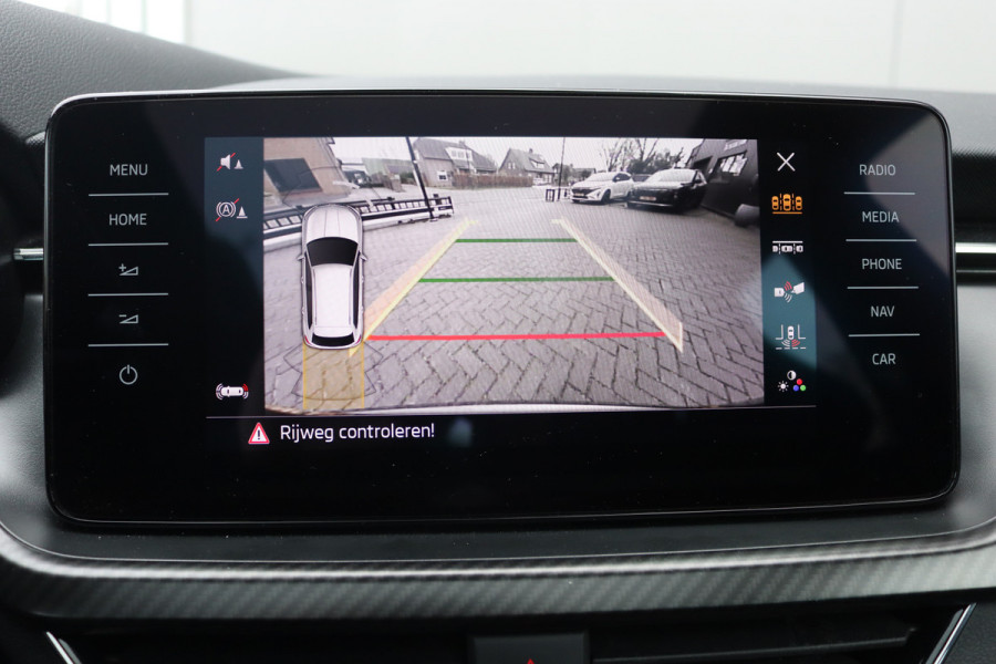 Škoda Kamiq 1.5 TSI 150PK Automaat Monte Carlo Pano-dak/Navigatie/Camera/Elektr.-klep