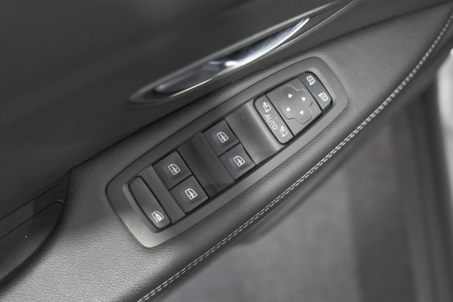 Renault Scénic TCe 140 EDC Intens | Navigatie | Apple Carplay | Parkeersensoren | Cruise Control