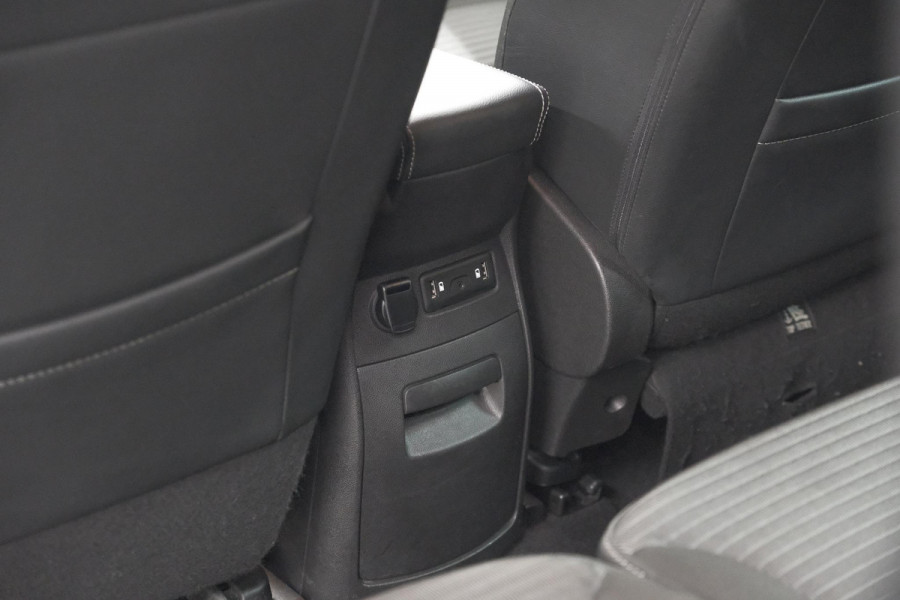 Renault Scénic TCe 140 EDC Intens | Navigatie | Apple Carplay | Parkeersensoren | Cruise Control