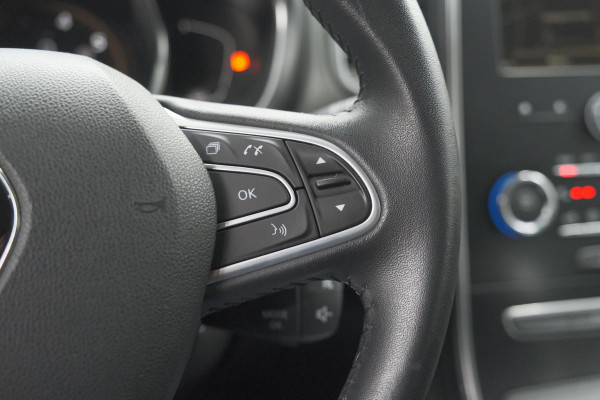 Renault Scénic TCe 140 EDC Intens | Navigatie | Apple Carplay | Parkeersensoren | Cruise Control