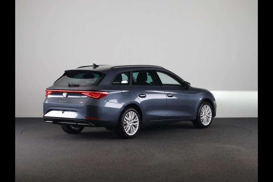 Seat Leon Sportstourer 1.5 TSI e-Hybrid Style Business Intense | Magnetic Tech Metallic | Matrix LED Koplampen