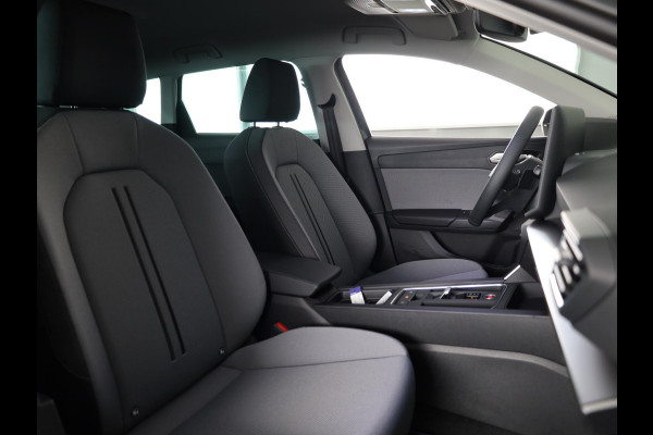 Seat Leon Sportstourer 1.5 TSI e-Hybrid Style Business Intense | Magnetic Tech Metallic | Matrix LED Koplampen