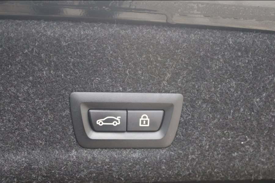 BMW 3-serie 330e xDrive M-Sport Shadow | Pano | Laser | Memory | HK | HUD