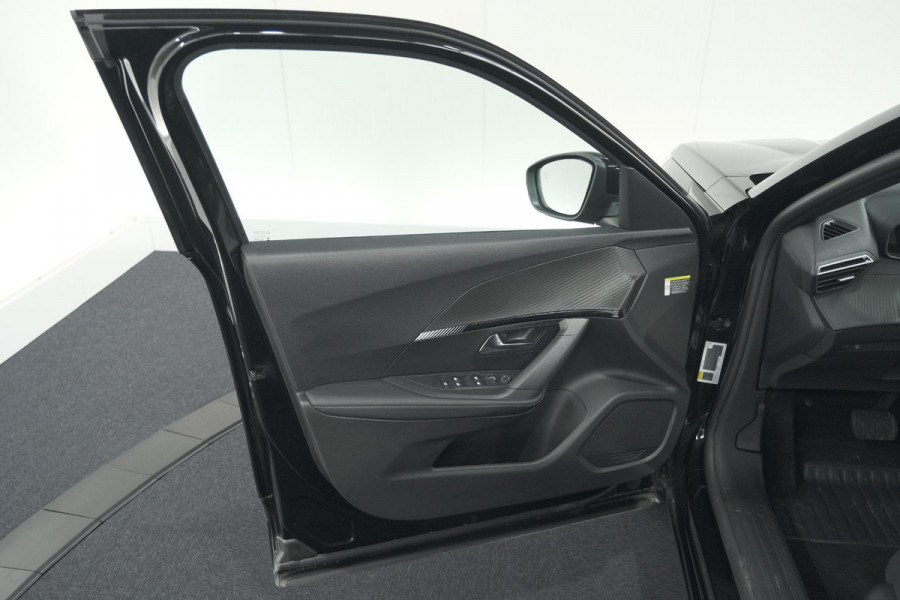Peugeot 2008 1.2 Hybrid 145 Allure | 360 Camera | Adaptieve Cruise Control | Dodehoekdetectie | Apple Carplay