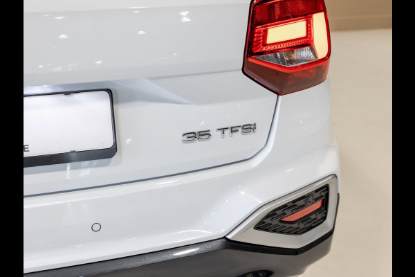 Audi Q2 35 TFSI Advanced edition / 150pk / Stoelverwarming / Adaptieve cruise control / Elektrische achterklep /