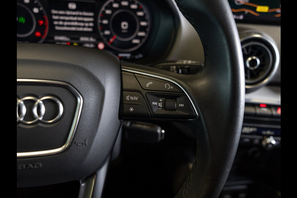 Audi Q2 35 TFSI Advanced edition / 150pk / Stoelverwarming / Adaptieve cruise control / Elektrische achterklep /