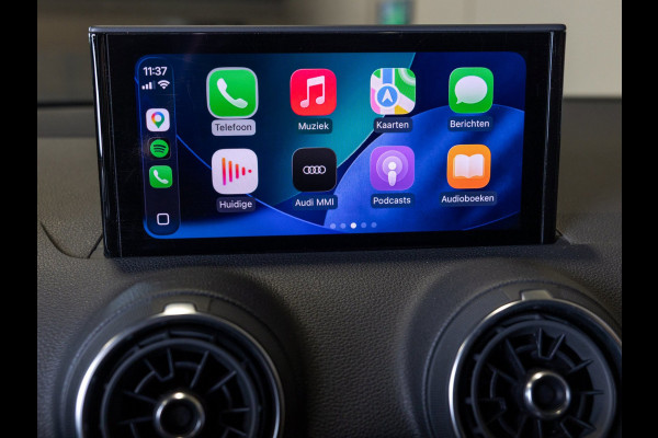 Audi Q2 35 TFSI Advanced edition / 150pk / Stoelverwarming / Adaptieve cruise control / Elektrische achterklep /