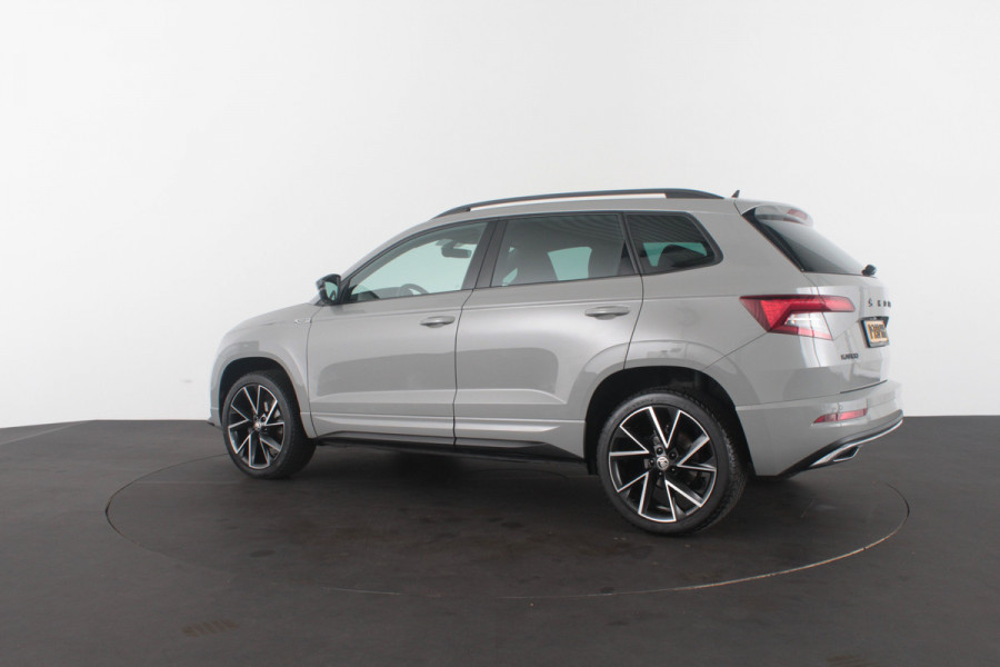 Škoda Karoq 1.5 TSI ACT Sportline Business > 150pk/Camera/Trekhaak wegklapbaar/Steel Grey/19inch...