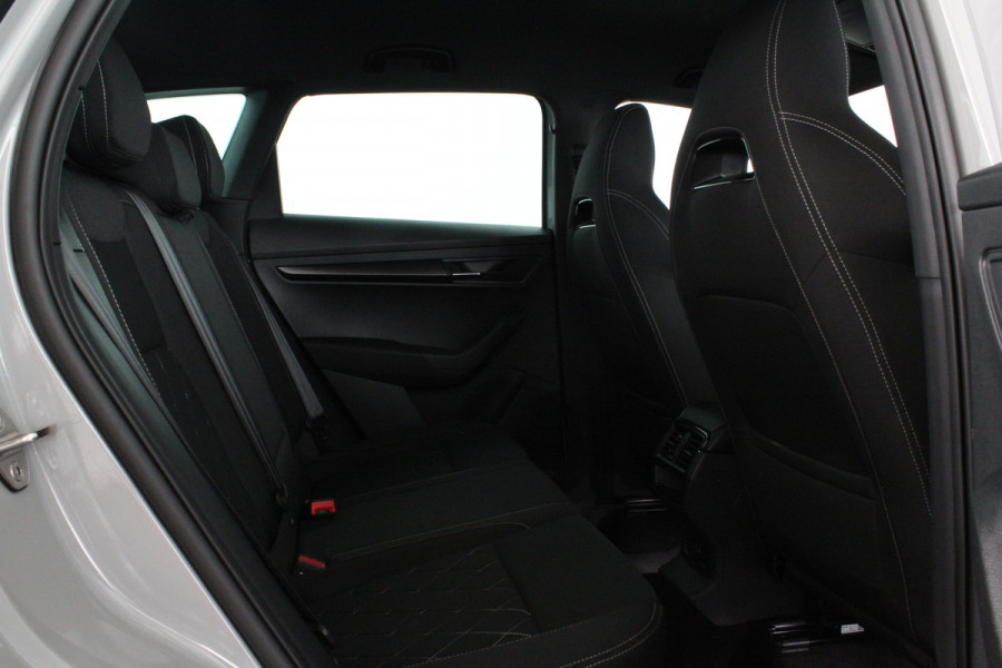 Škoda Karoq 1.5 TSI ACT Sportline Business > 150pk/Camera/Trekhaak wegklapbaar/Steel Grey/19inch...