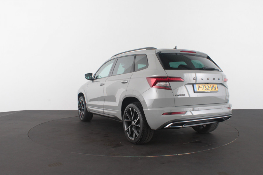 Škoda Karoq 1.5 TSI ACT Sportline Business > 150pk/Camera/Trekhaak wegklapbaar/Steel Grey/19inch...