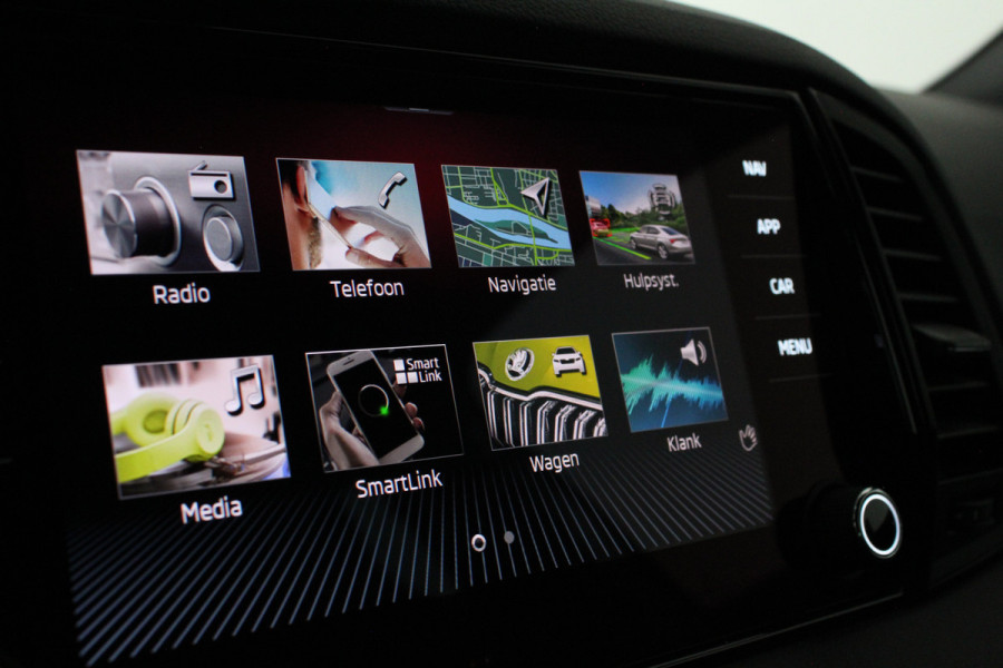 Škoda Karoq 1.5 TSI ACT Sportline Business > 150pk/Camera/Trekhaak wegklapbaar/Steel Grey/19inch...