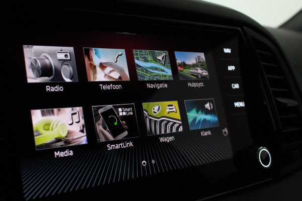 Škoda Karoq 1.5 TSI ACT Sportline Business > 150pk/Camera/Trekhaak wegklapbaar/Steel Grey/19inch...