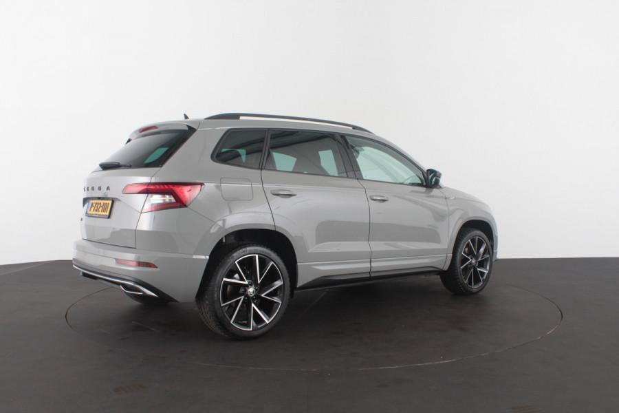 Škoda Karoq 1.5 TSI ACT Sportline Business > 150pk/Camera/Trekhaak wegklapbaar/Steel Grey/19inch...