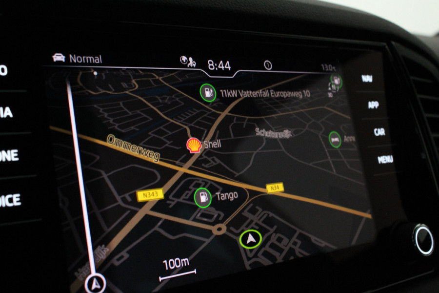 Škoda Karoq 1.5 TSI ACT Sportline Business > 150pk/Camera/Trekhaak wegklapbaar/Steel Grey/19inch...