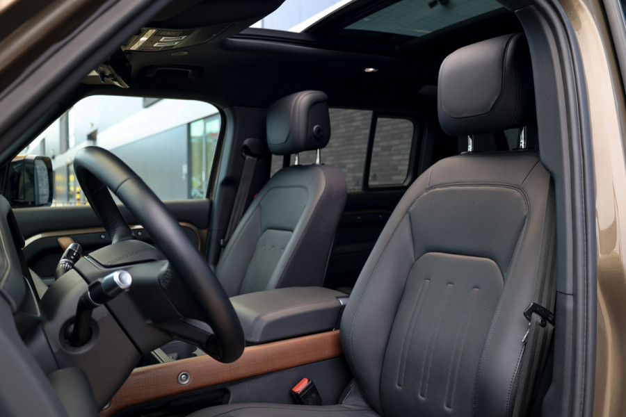 Land Rover Defender 110 3.0 P400 110 X | NAP | FULL OPTION! | €153.798 NP! | 22'' URBAN | MERIDIAN SURROUND | STANDKACHEL | ELEK TREKHAAK |