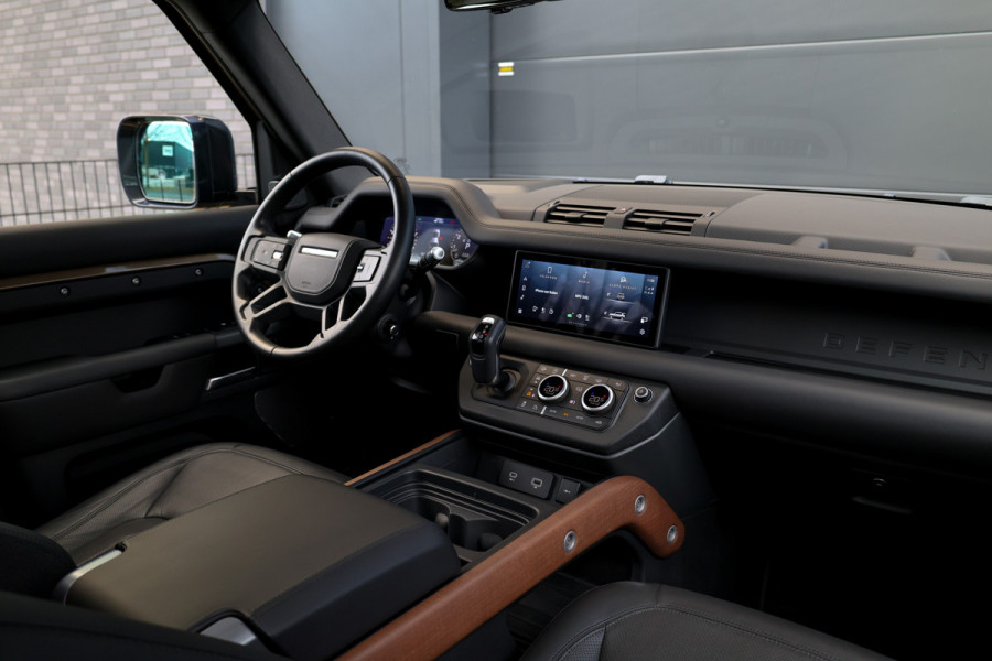 Land Rover Defender 110 3.0 P400 110 X | NAP | FULL OPTION! | €153.798 NP! | 22'' URBAN | MERIDIAN SURROUND | STANDKACHEL | ELEK TREKHAAK |