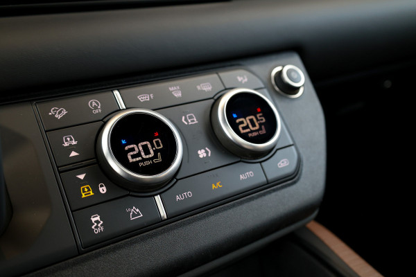 Land Rover Defender 110 3.0 P400 110 X | NAP | FULL OPTION! | €153.798 NP! | 22'' URBAN | MERIDIAN SURROUND | STANDKACHEL | ELEK TREKHAAK |